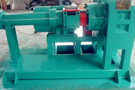 橡膠擠出機的溫度怎么控制？