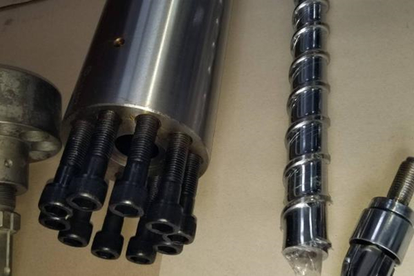 平行與錐形雙螺桿擠出機的不同之處 圖1