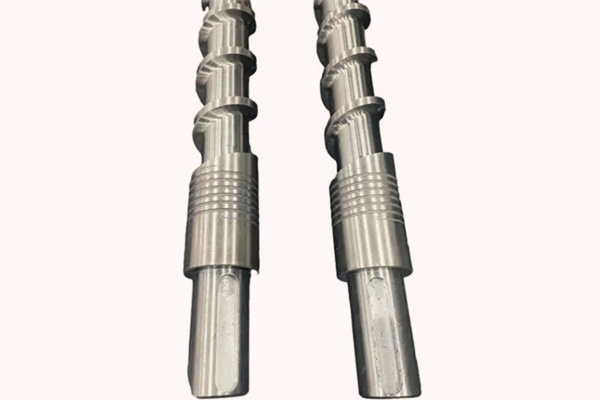 決定錐形雙孔機(jī)筒螺桿材料的關(guān)鍵因素有哪些？
